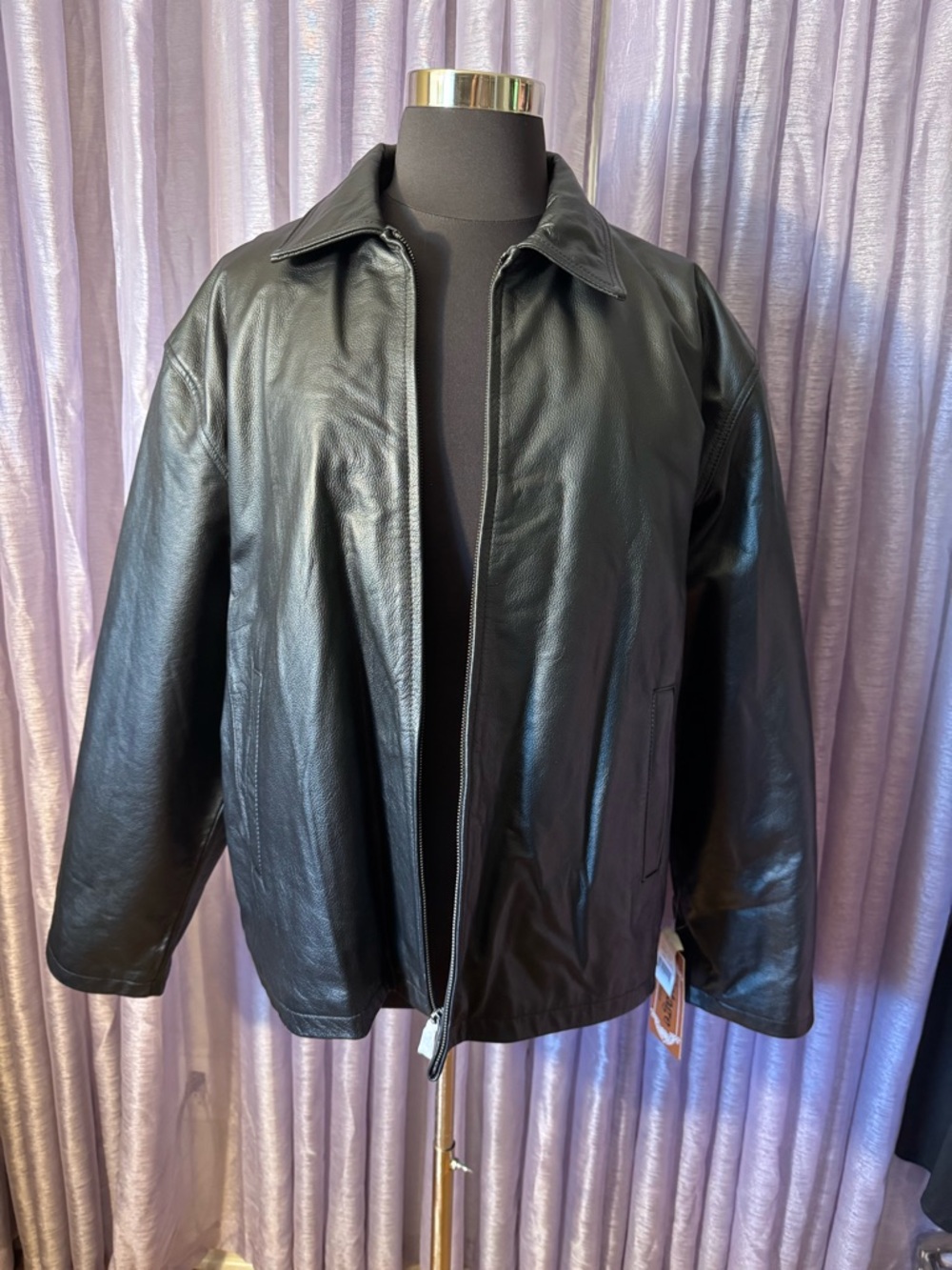 Vintage Black Leather Bomber Jacket